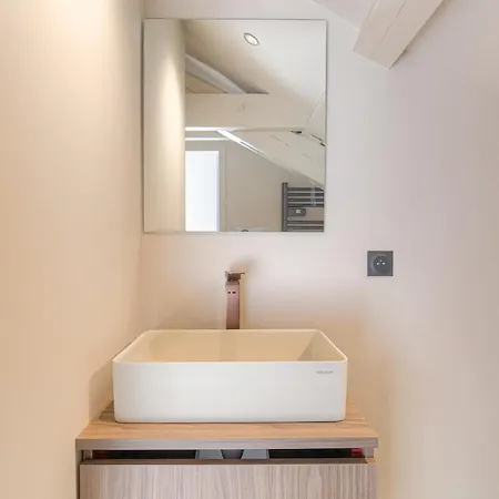 Apartamento Moderne Et Chaleureux, Écully